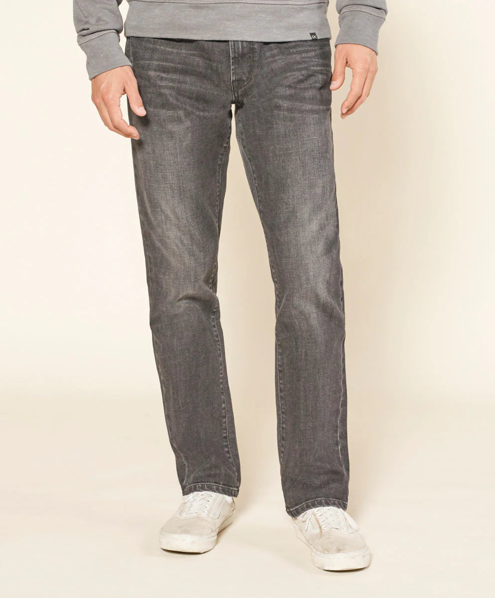 Local Straight Fit